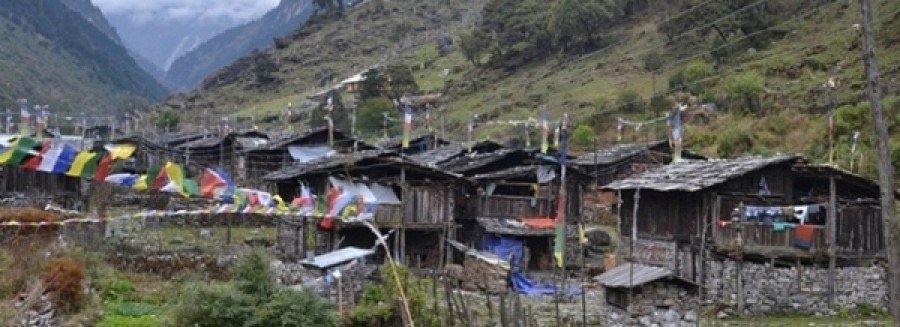 Lumba Sumba Pass Trek, 21 days Kanchenjunga Makalu Trek